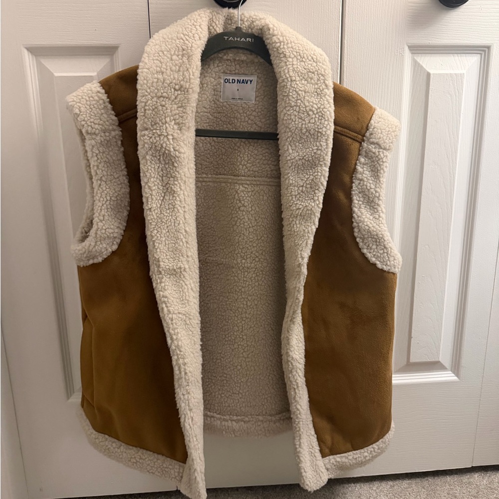 Old Navy Tan Sherpa-Lined Vest (OPEN TO OFFERS)